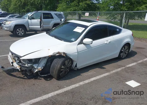 2009 Honda Accord 2.4 Ex из США, поврежденный, VIN 1HGCS117X9A015946